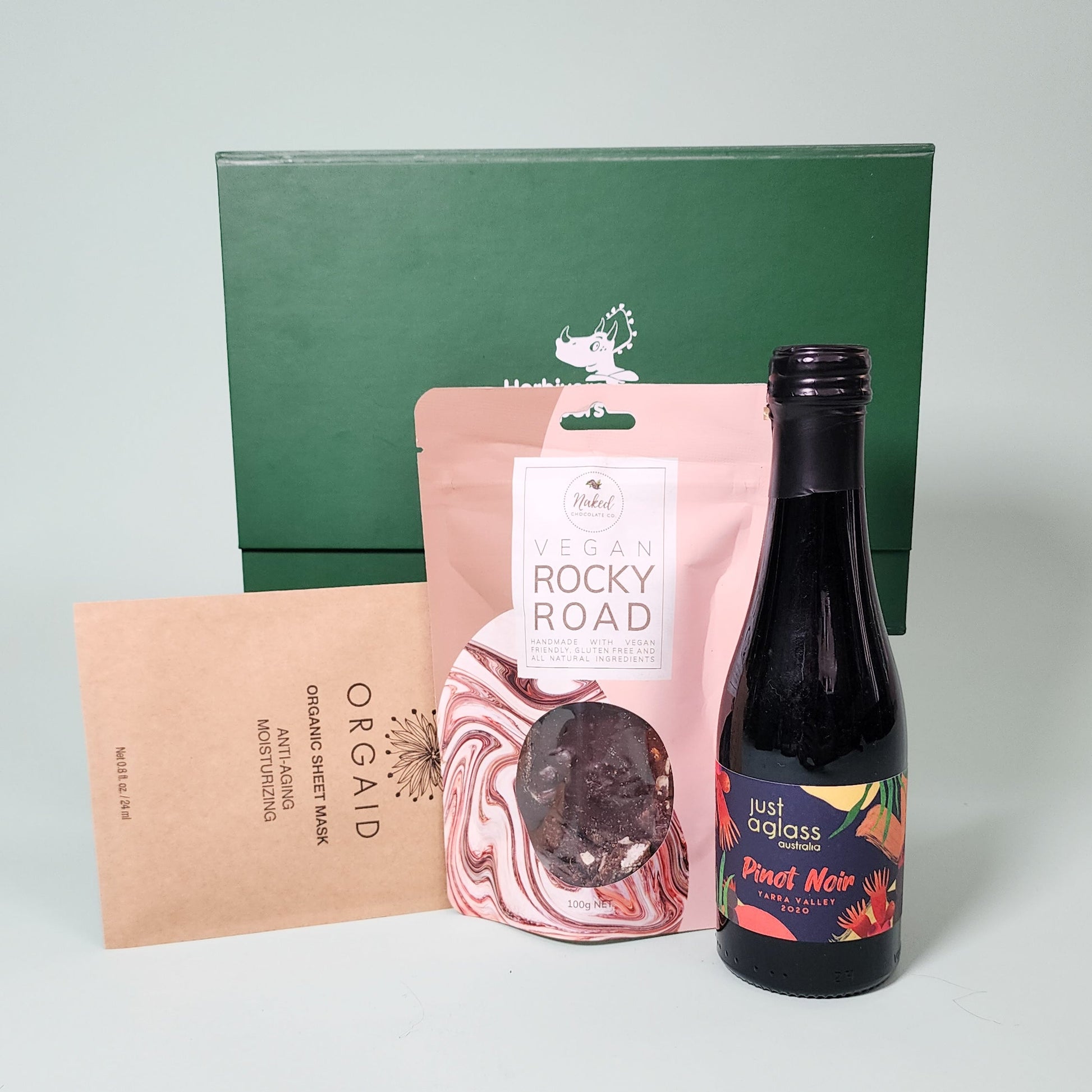 hamper gift items